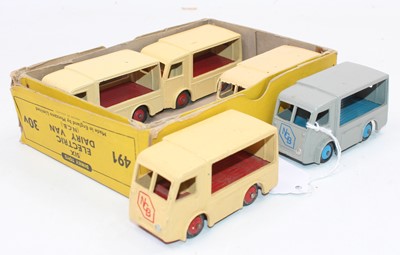 Lot 1015 - A Dinky Toys No.491 Original "NCB" Trade box...