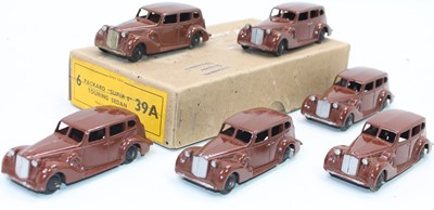 Lot 1027 - Dinky Toys No.39a Packard "Super 8" Touring...