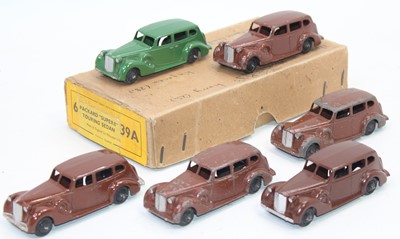 Lot 1028 - Dinky Toys No.39a Packard "Super 8" Touring...
