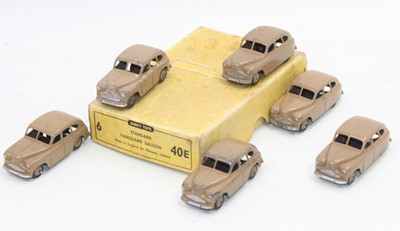 Lot 1039 - Dinky Toys 40e original Trade box of 6...
