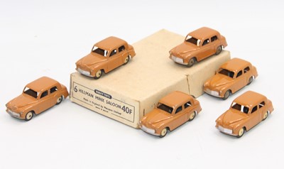 Lot 1044 - Dinky Toys 40f original Trade box of 6 Hillman...