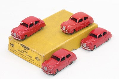 Lot 1047 - Dinky Toys 40j original Trade box containing 4...