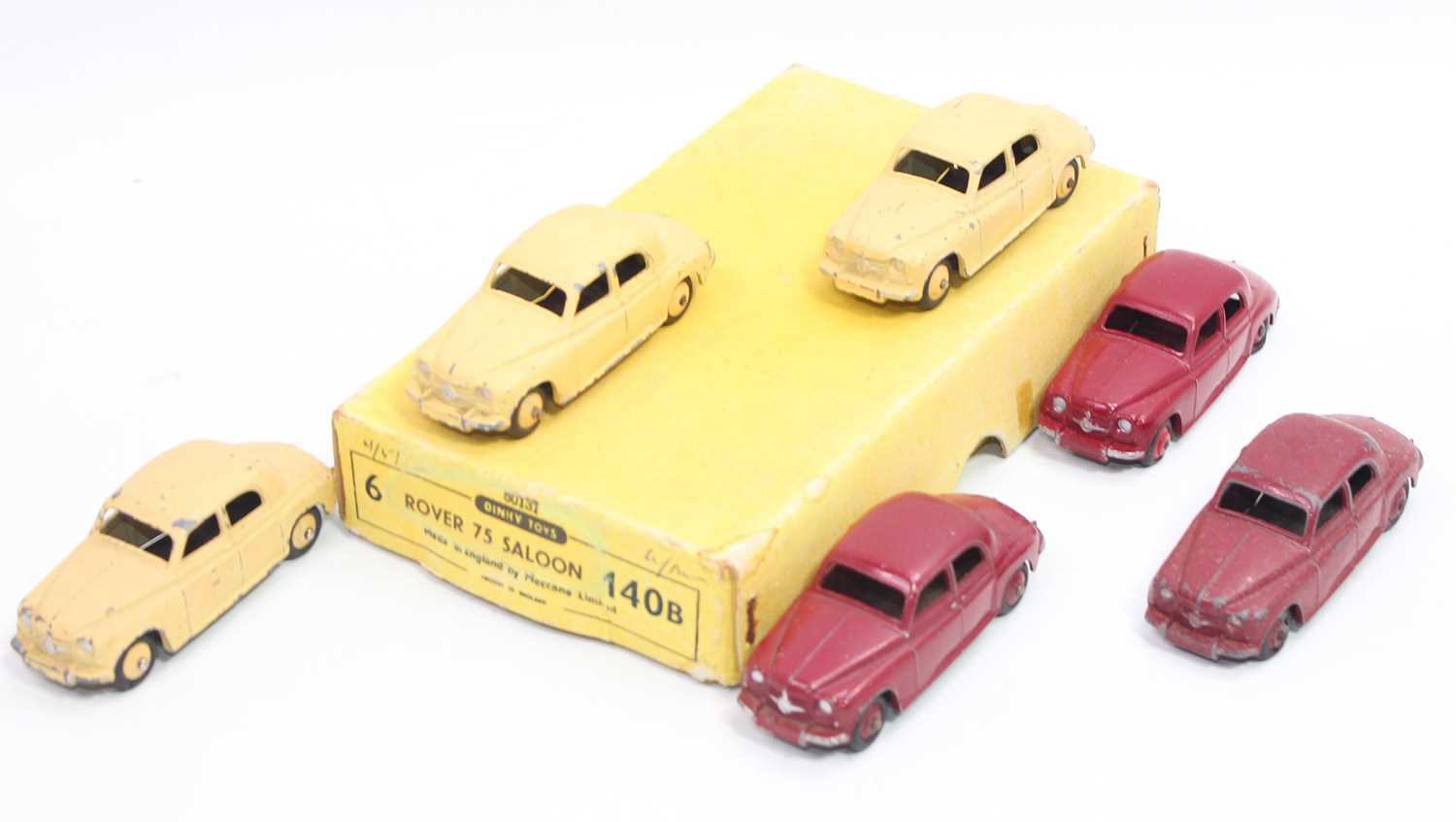 Lot 1074 - Dinky Toys 140b original Trade box of 6 Rover...