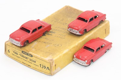 Lot 1058 - Dinky Toys 139a original Trade box containing...