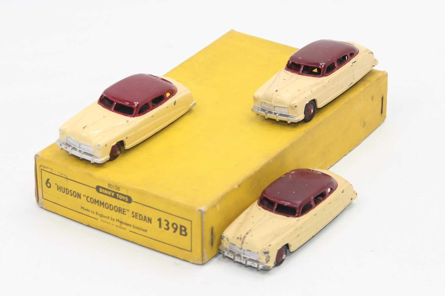 Lot 1062 - Dinky Toys 139b original Trade box containing...