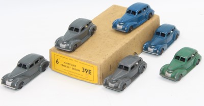 Lot 1063 - Dinky Toys 39e original Trade box containing 6...