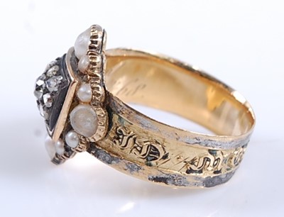 Lot 2530 - A George IV yellow metal mourning ring,...