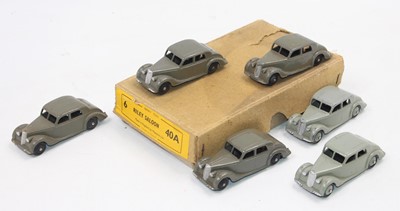 Lot 1074 - Dinky Toys no.40a original Trade box...