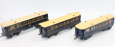 Lot 291 - Three 1926-41 Hornby Riviera Blue Train cars:...