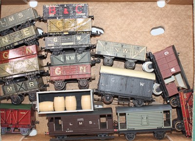 Lot 297 - Eighteen British outline goods wagons, some...