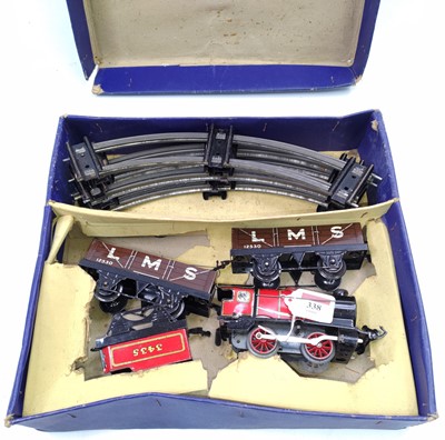 Lot 338 - Hornby 1947-57 M1 Goods set comprising red 0-4-...
