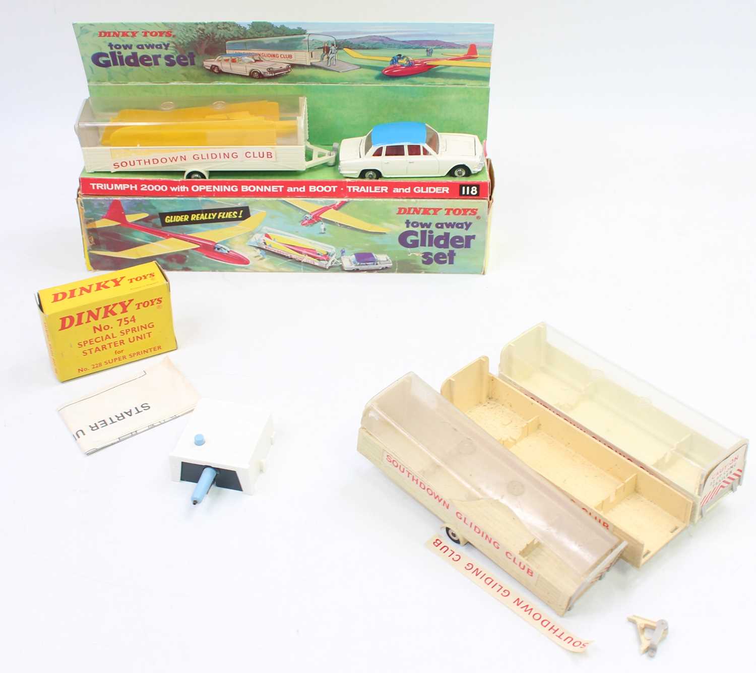 Lot 1241 - Dinky Toys, 118 Tow Away Glider Set in...