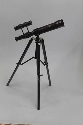 Lot 29 - A reproduction table top telescope on folding...