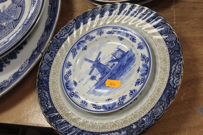 Lot 116 - A large Victorian Wedgwood charger, blue and...