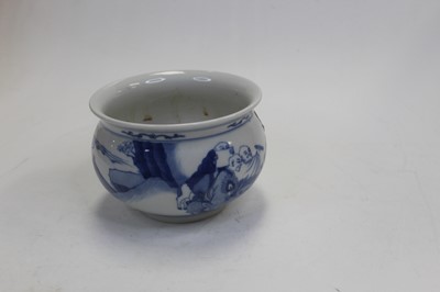 Lot 182 - A Chinese export blue and white bowl, of squat...