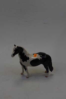 Lot 224 - A Beswick piebald pony, second version, model...