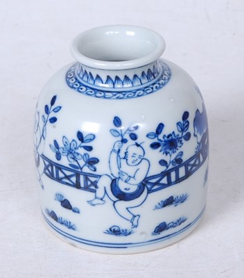 Lot 236 - A Chinese export blue and white vase, of bell...