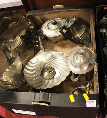 Lot 295 - A box of miscellaneous metalware, to include a...