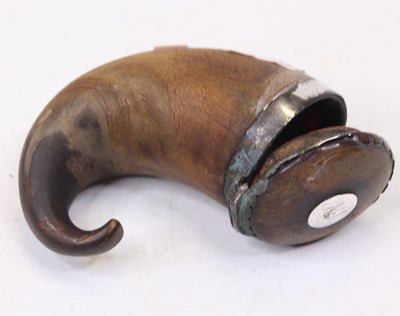 Lot 309 - A late 18th/early 19th century horn snuff mull,...