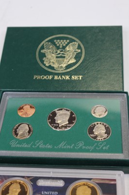 Lot 371 - A small collection of miscellaneous coinage,...