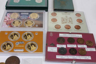 Lot 371 - A small collection of miscellaneous coinage,...