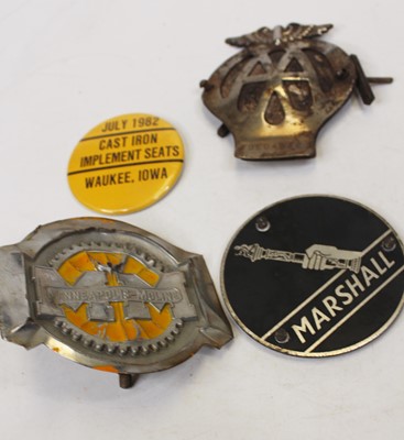 Lot 381 - An AA chrome car badge; together with three...