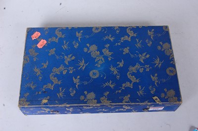 Lot 221 - A boxed set of ten modern Chinese snuff...