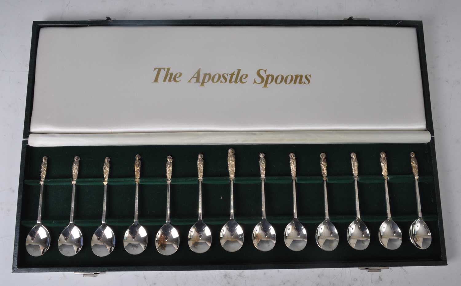 Lot 125 - A cased set of thirteen 1970s silver apostle...
