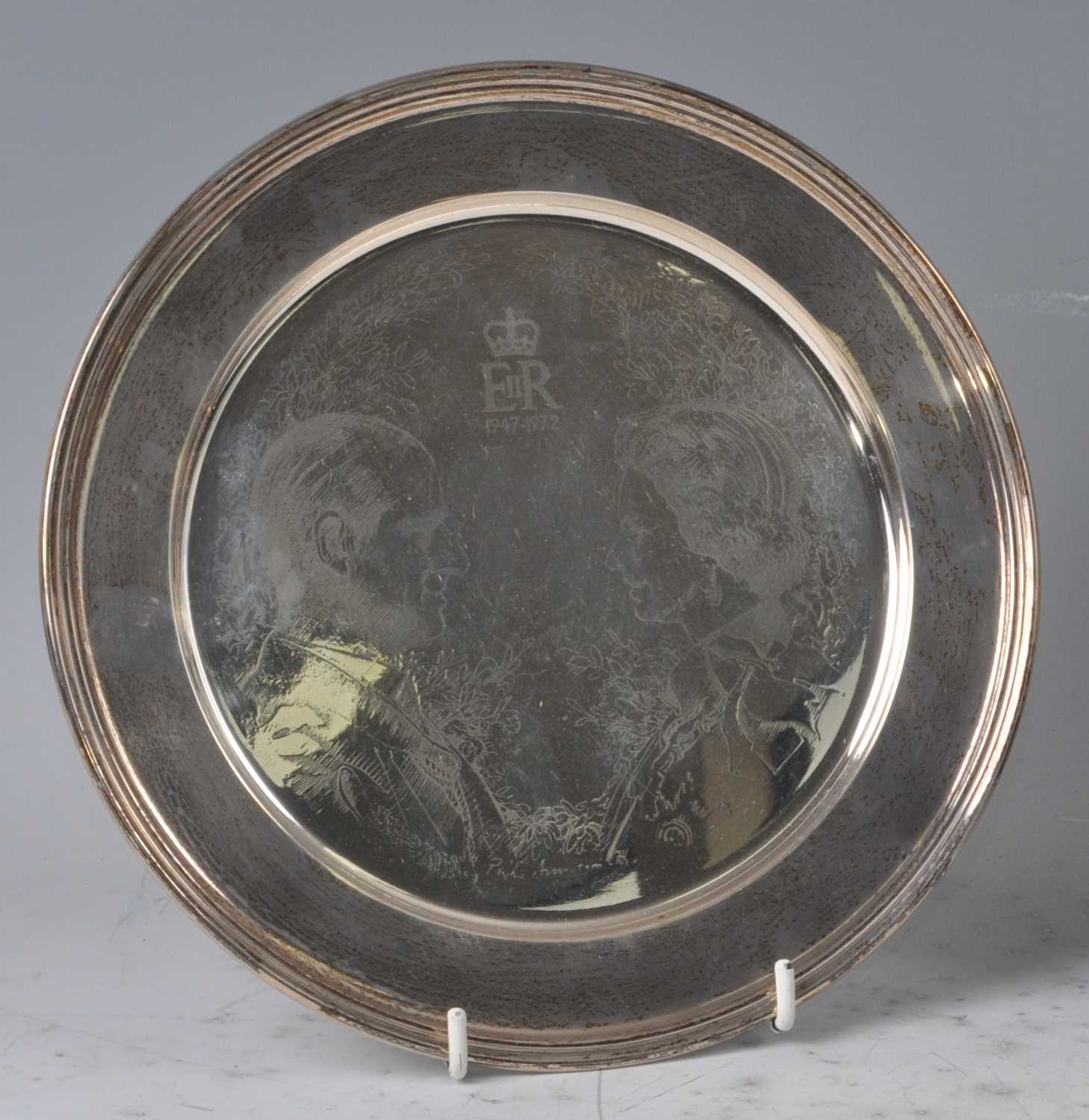 Lot 118 - A 1970s silver circular commemorative dish,...