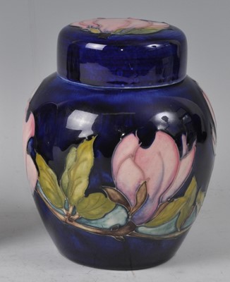 Lot 44 - A Moorcroft Anemone pattern pottery ginger jar...