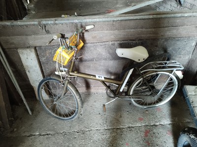 Lot 41 - Vintage Raleigh Bicycle