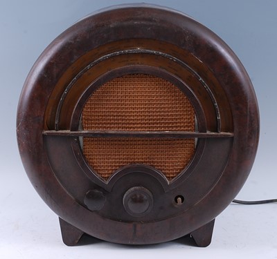 Lot 554 - An Ekco A.C. 76 bakelite case radio of...