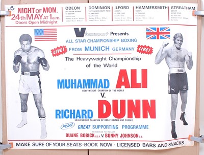 Lot 725 - Muhammad Ali v. Richard Dunn, 1976 boxing...