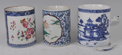 Lot 1222 - An 18th century Chinese blue and white tankard,...