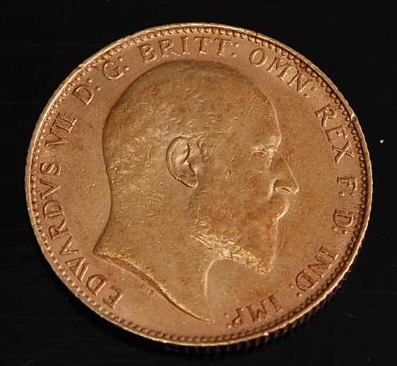 Lot 2045 - Great Britain, 1910 gold full sovereign,...