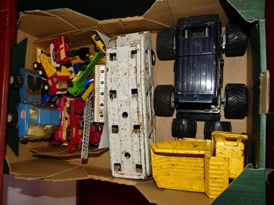 Lot 65 - A box containing a collection of diecast and...