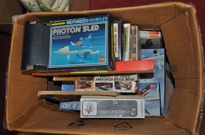 Lot 93 - Two boxes containing various model kits, to...