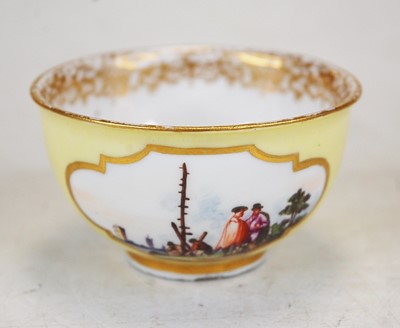 Lot 204 - A late 18th century Meissen tea bowl, the...