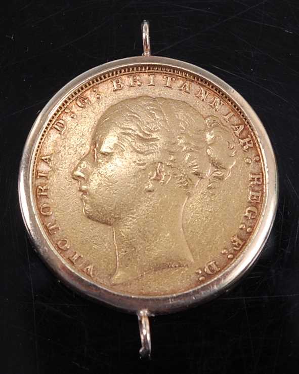 Lot 2039 - Great Britain, 1855 gold full sovereign,...
