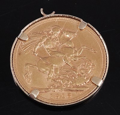 Lot 2040 - Great Britain, 1913 gold full sovereign,...