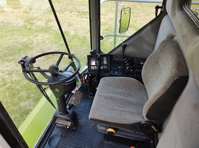 Lot 176 - 1995 Claas Mega 208 Combine Harvester with 6m...
