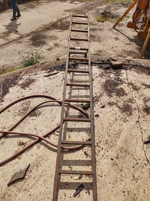 Lot 107 - 1 x Ladder