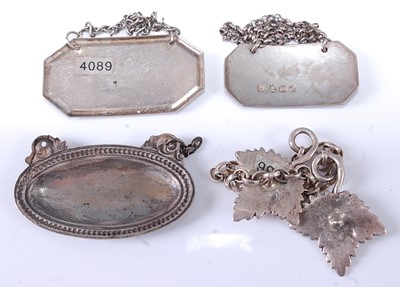 Lot 2236 - * A George III silver decanter collar,...