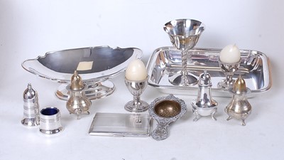Lot 271 - A collection of silver plated wares, to...
