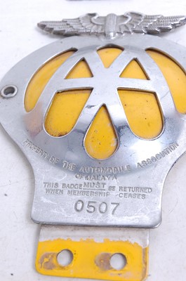 Lot 371 - A collection of car badges, to include an AA...