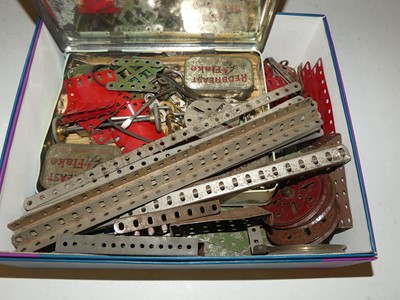 Lot 1509 - One box including four mainline coaches, a...