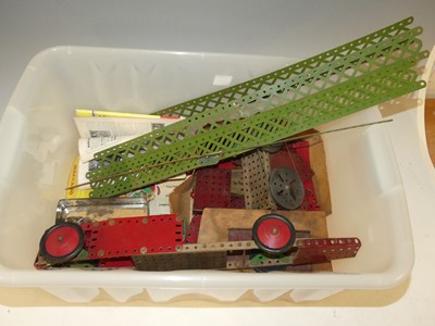 Lot 1548 - A box containing an assortment of Meccano...