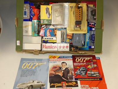 Lot 1615 - A box of mixed modern boxed diecast models, to...