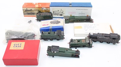 Lot 416 - A box of assorted GWR locomotives, kits,...