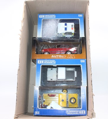 Lot 926 - A group 4 of 1:18th scale boxed models to...